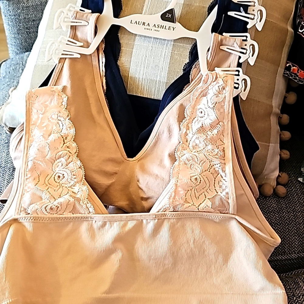 3 NEW Sport BRAs Laura Ashley 2X padded blush tan navy